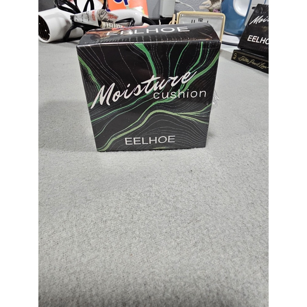 Eelhoe Moisture Cushion BB Cream.  Warm color Sealed